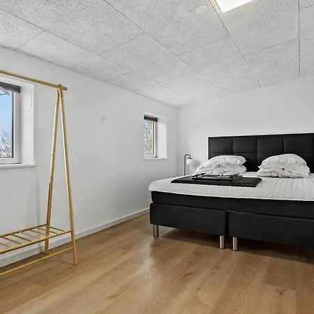 Beautiful Home In Spottrup With Wifi * Spottrup
